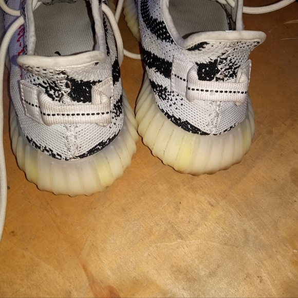ADIDAS YEEZY BOOST 350 V2 - Picture 5 of 7